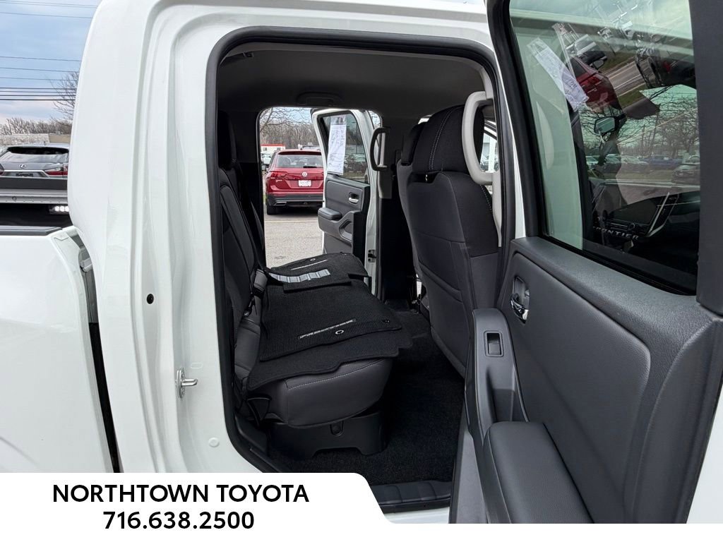 Used 2025 Nissan Frontier SV w/ SV Convenience Package AWD/4WD image 16