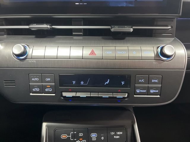 Used 2024 Hyundai Kona Limited AWD/4WD image 51
