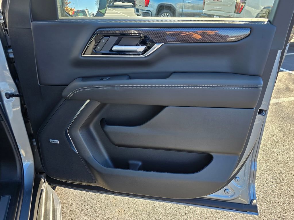 New 2026 GMC Yukon XL Elevation image 36