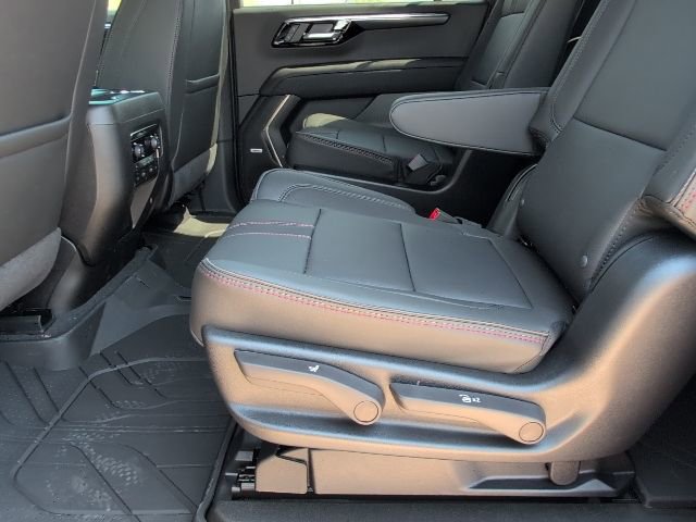 New 2026 Chevrolet Suburban RST w/ RST Capability Package image 8