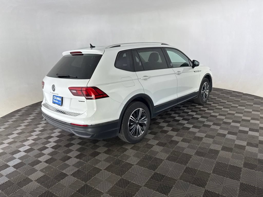 Used 2024 Volkswagen Tiguan Wolfsburg Edition AWD/4WD image 5