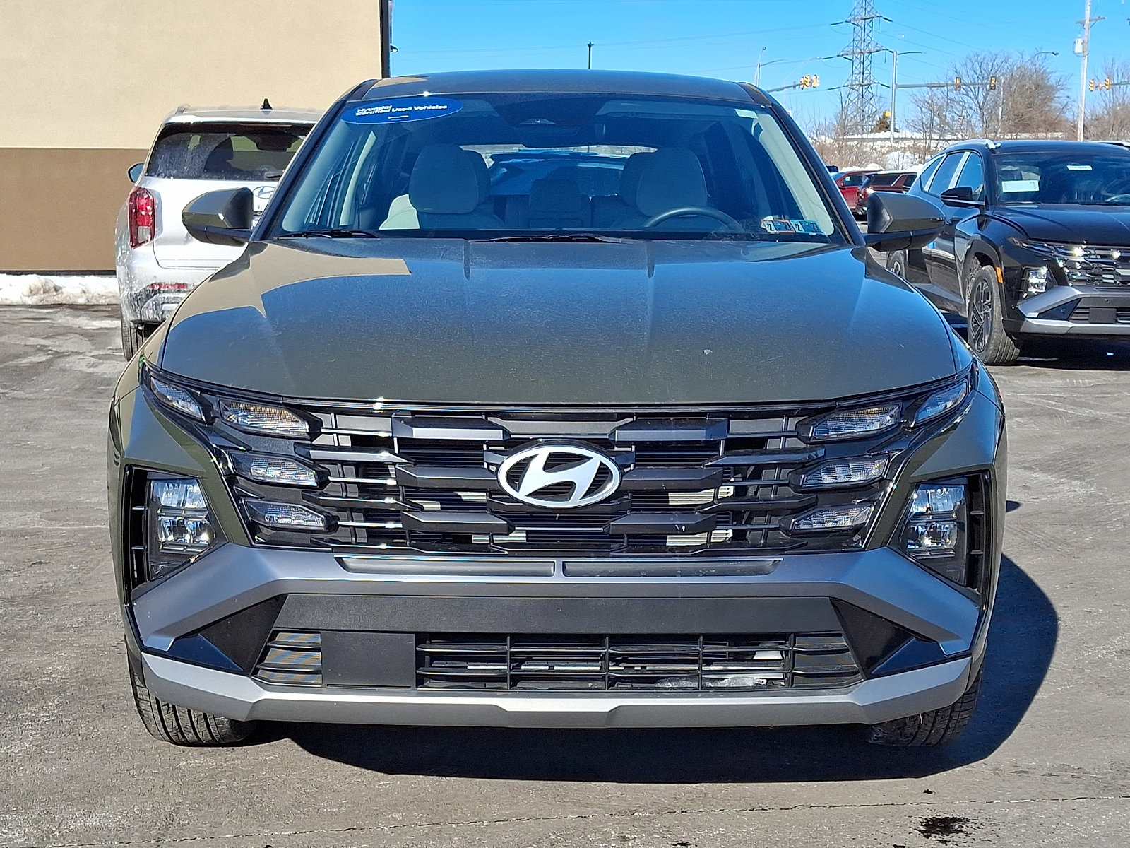 Certified 2025 Hyundai Tucson SE image 2