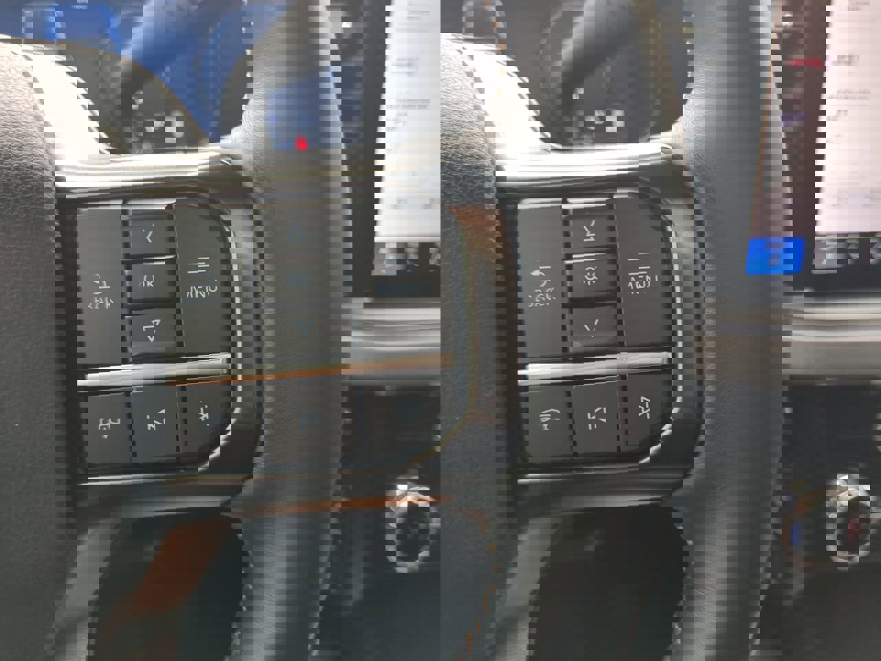 Used 2024 Ford F250 Platinum image 23