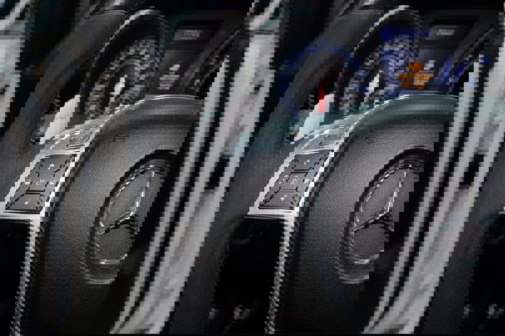 Used 2014 Mercedes-Benz SLK 55 AMG image 32