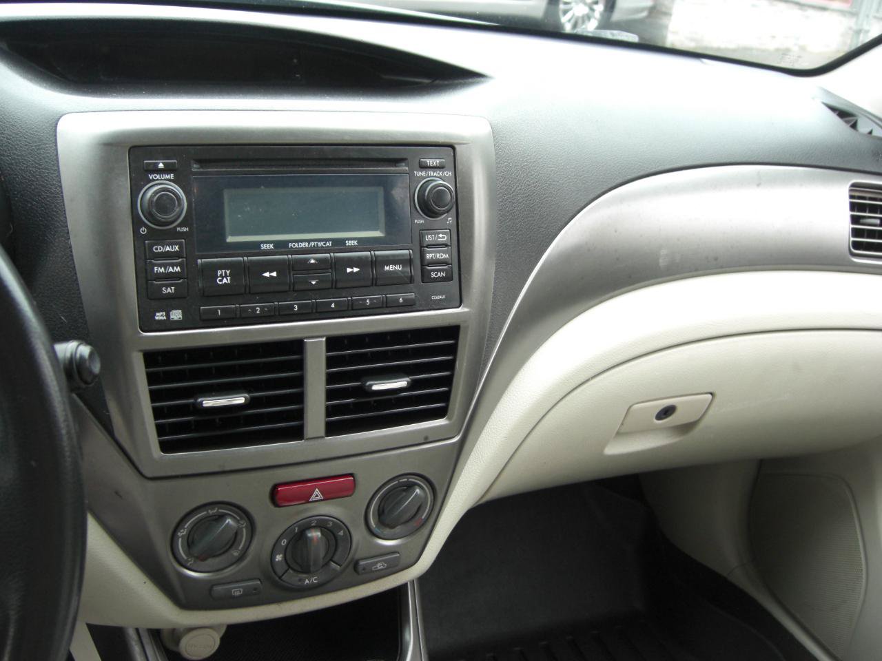 Used 2011 Subaru Impreza Outback Sport AWD/4WD image 8