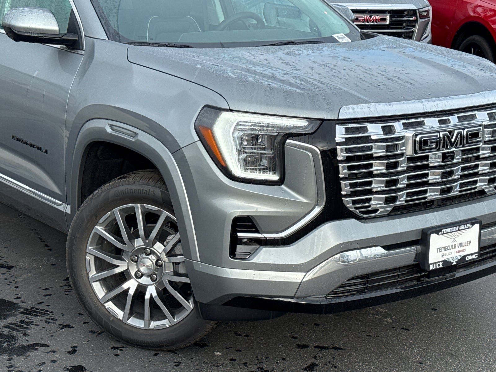Used 2026 GMC Terrain Denali w/ LPO, Black Badging Package AWD/4WD image 3