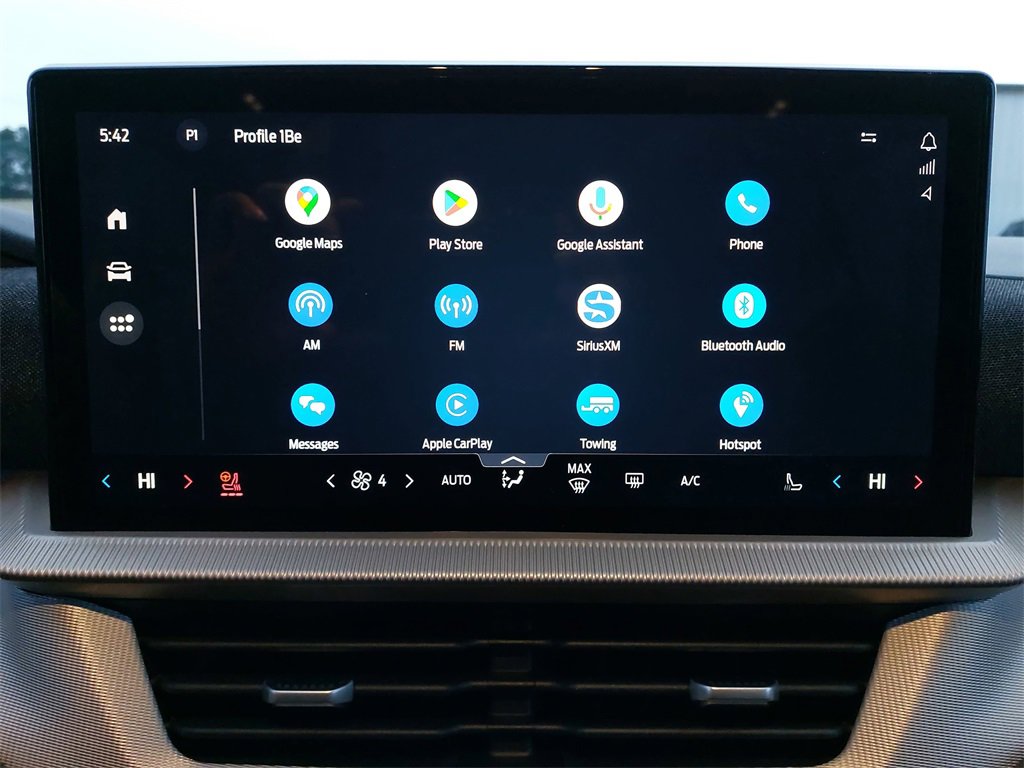 Used 2025 Ford Explorer Active w/ Active Comfort Package image 18