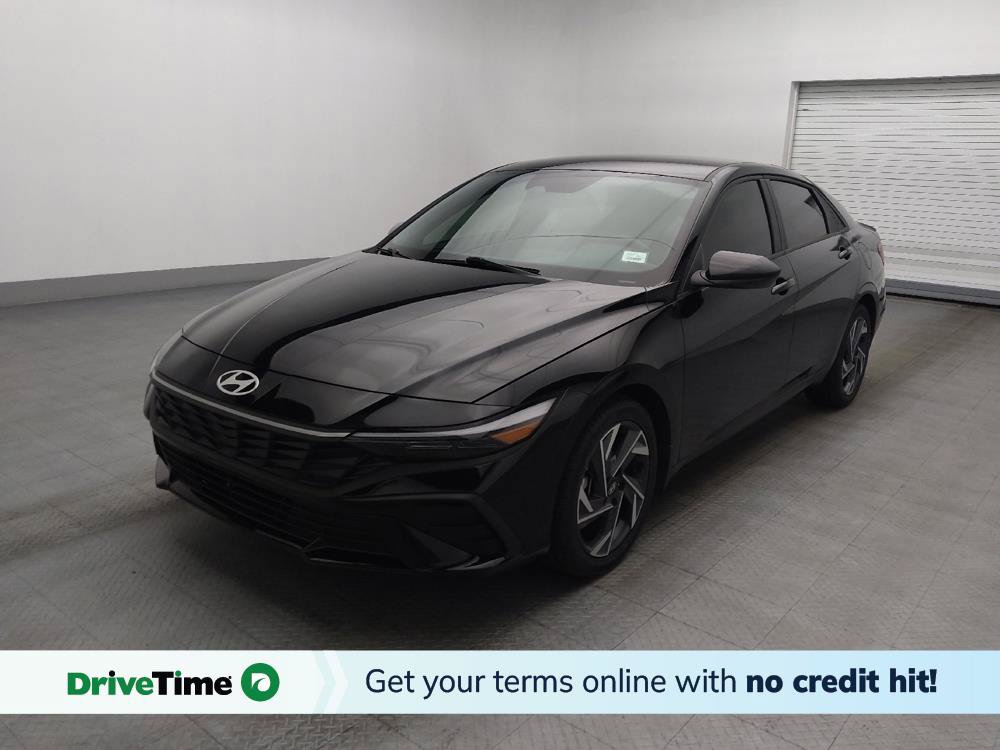 Used 2025 Hyundai Elantra Sport FWD image 1