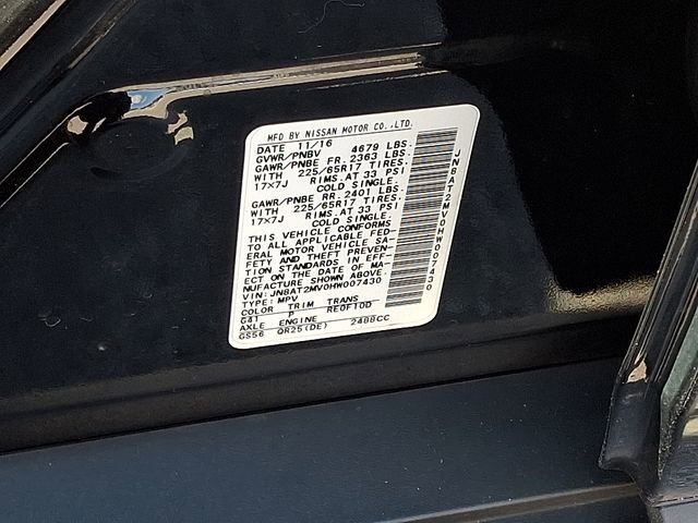 Used 2017 Nissan Rogue S image 27