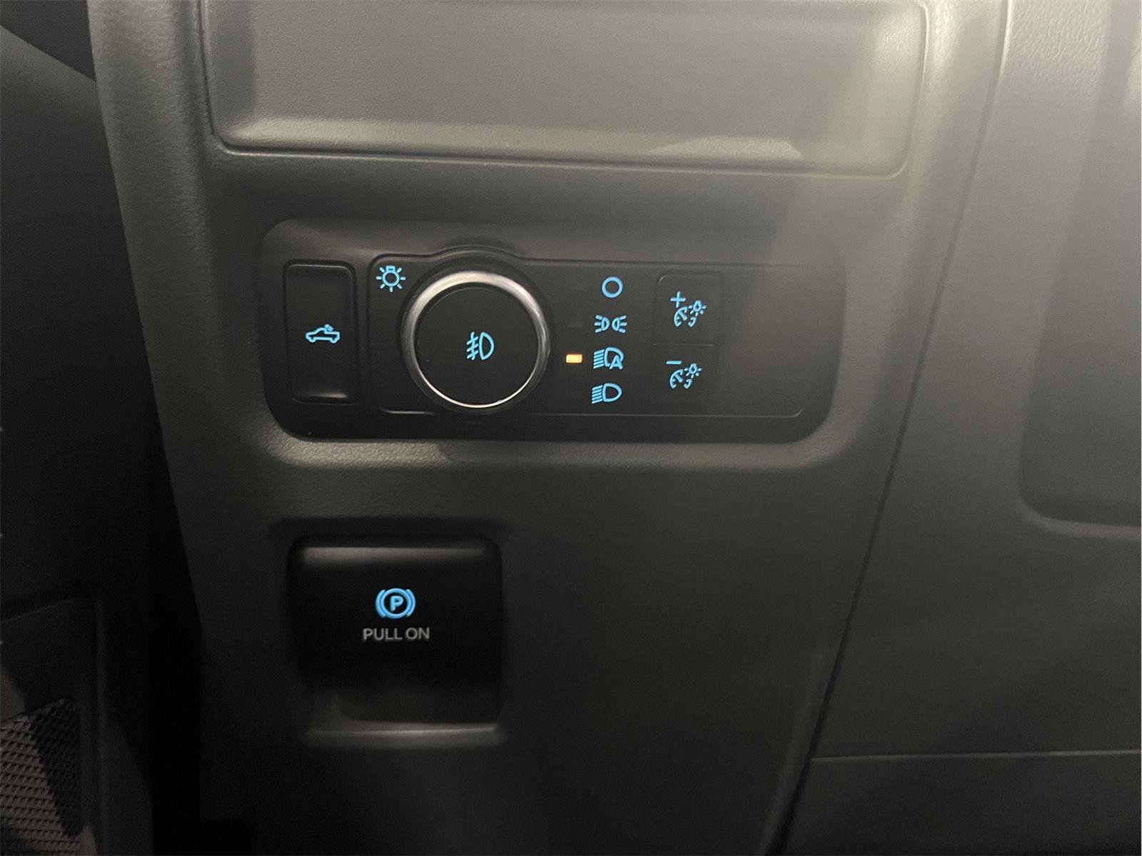 Used 2023 Ford F150 XLT w/ Trailer Tow Package image 29