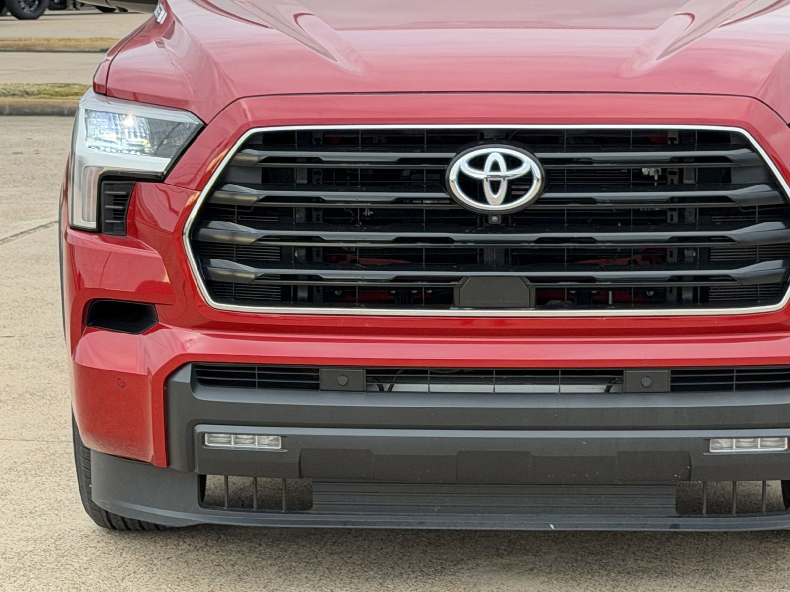 Used 2024 Toyota Sequoia SR5 image 8