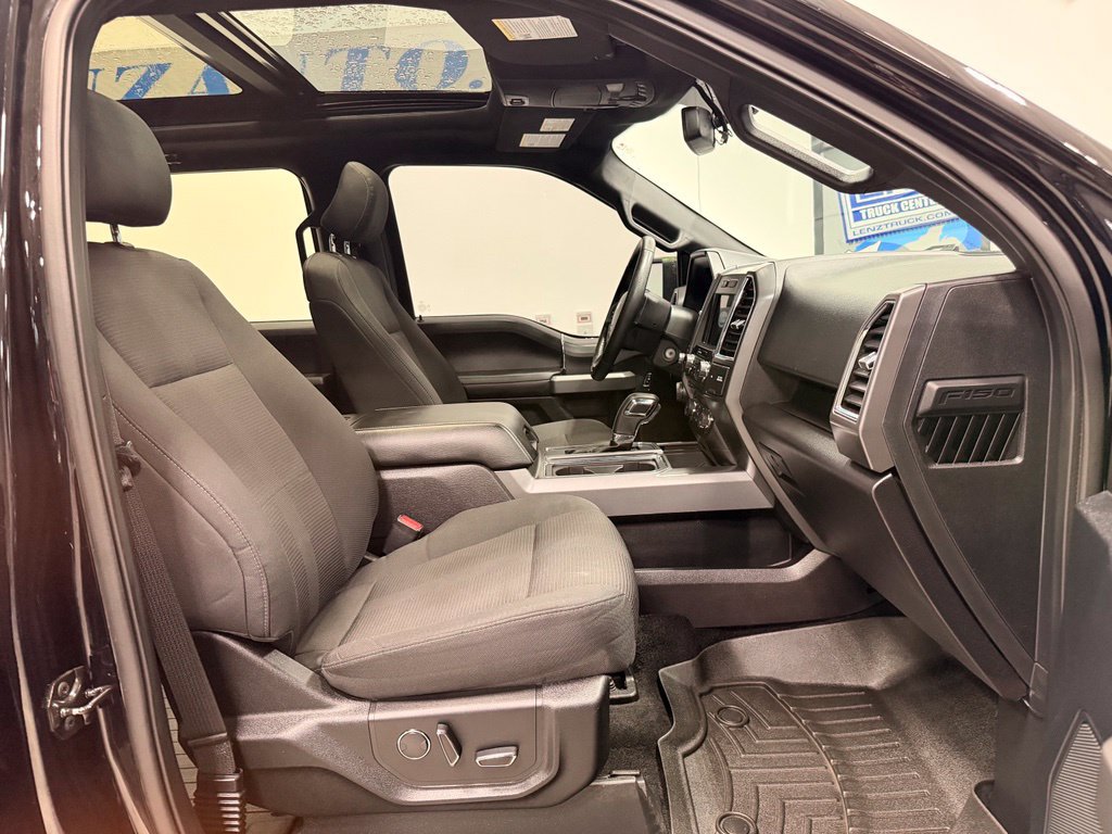 Used 2016 Ford F150 XLT w/ Equipment Group 302A Luxury AWD/4WD image 22