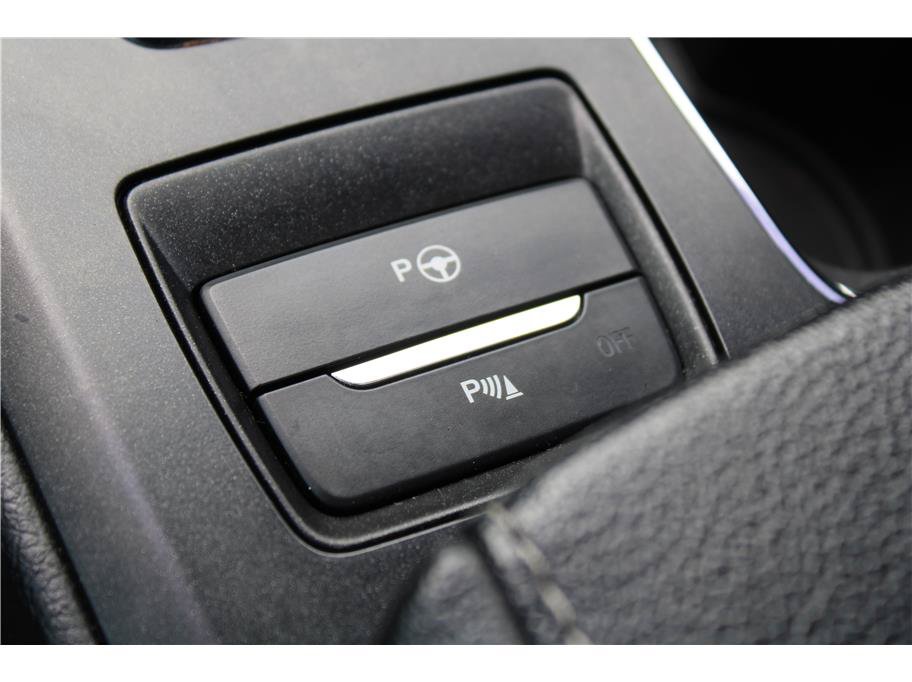 Used 2017 Ford Fusion Titanium AWD/4WD image 31