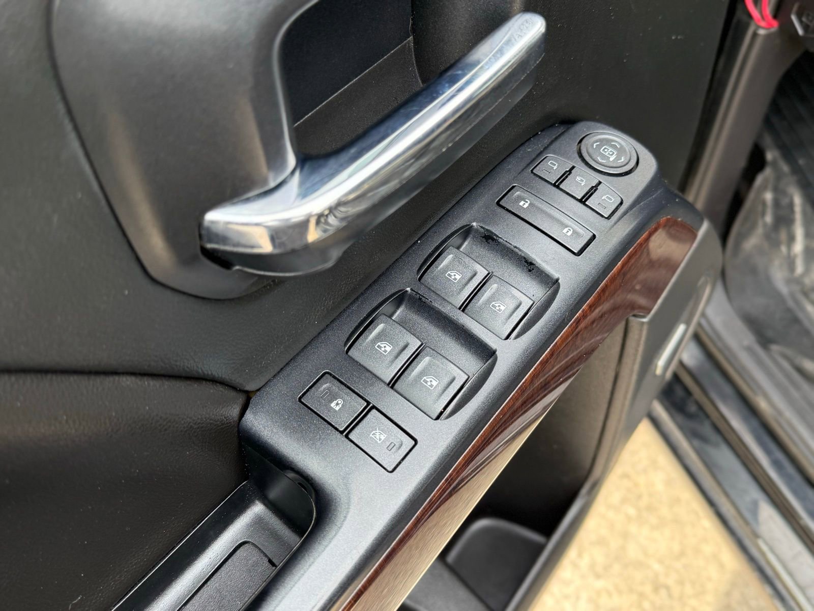 Used 2018 GMC Sierra 1500 SLT w/ Texas SLT Premium Package image 13