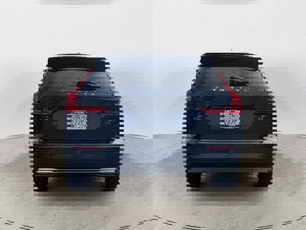 New 2026 Volvo V60 B5 Cross Country Ultra w/ Protection Package Premier image 4