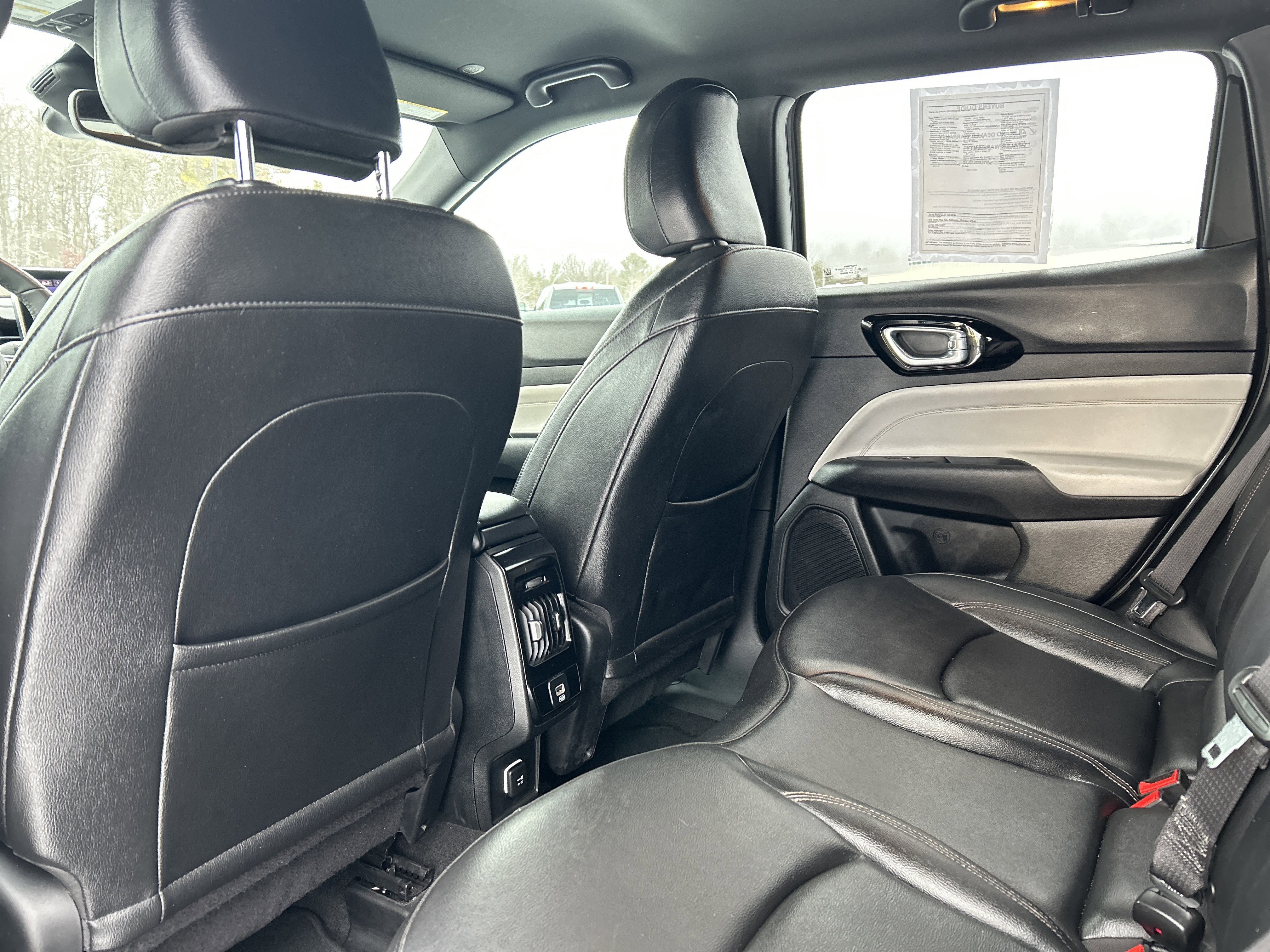 Used 2024 Jeep Compass Limited image 13