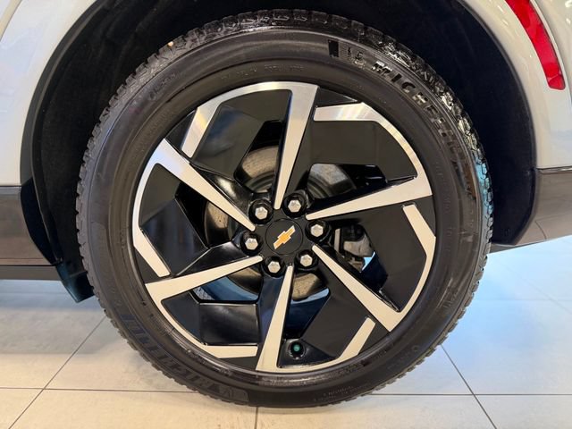 Used 2024 Chevrolet Equinox EV LT FWD image 39