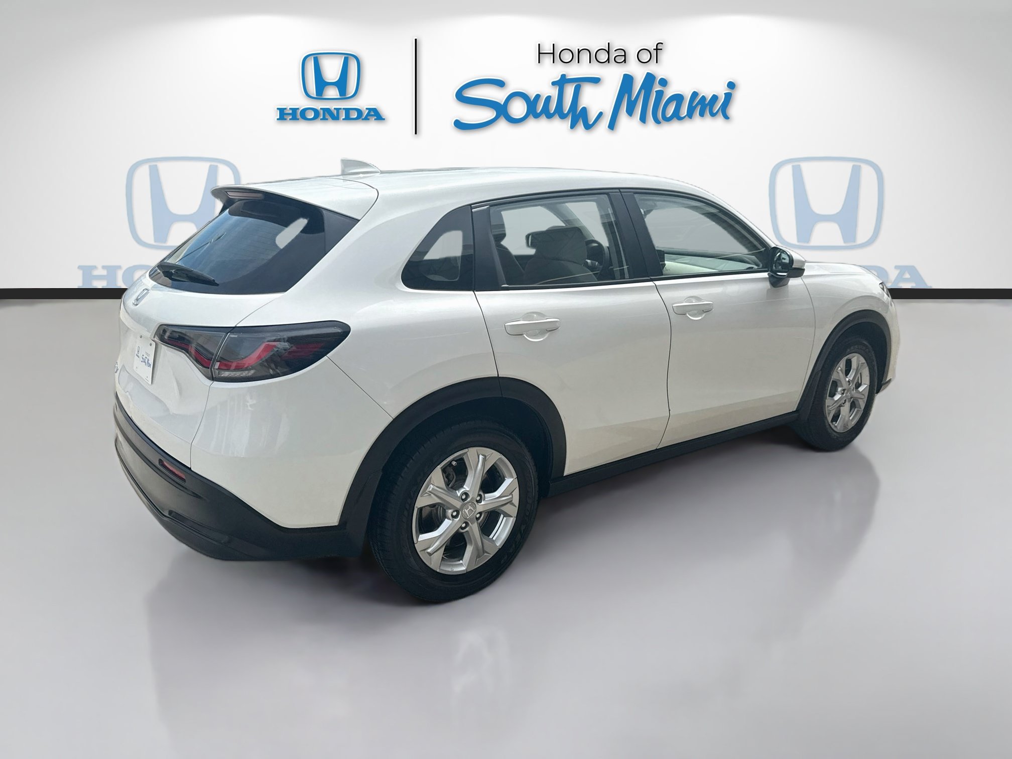 Certified 2025 Honda HR-V LX image 7