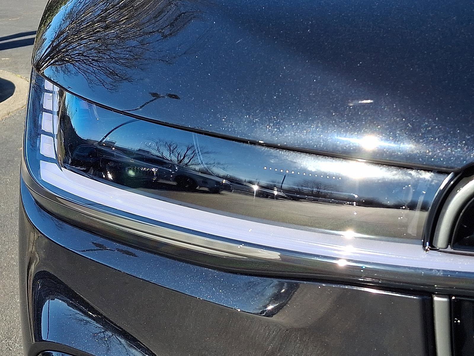 Used 2024 Lincoln Nautilus Reserve w/ Equipment Group 203A image 9