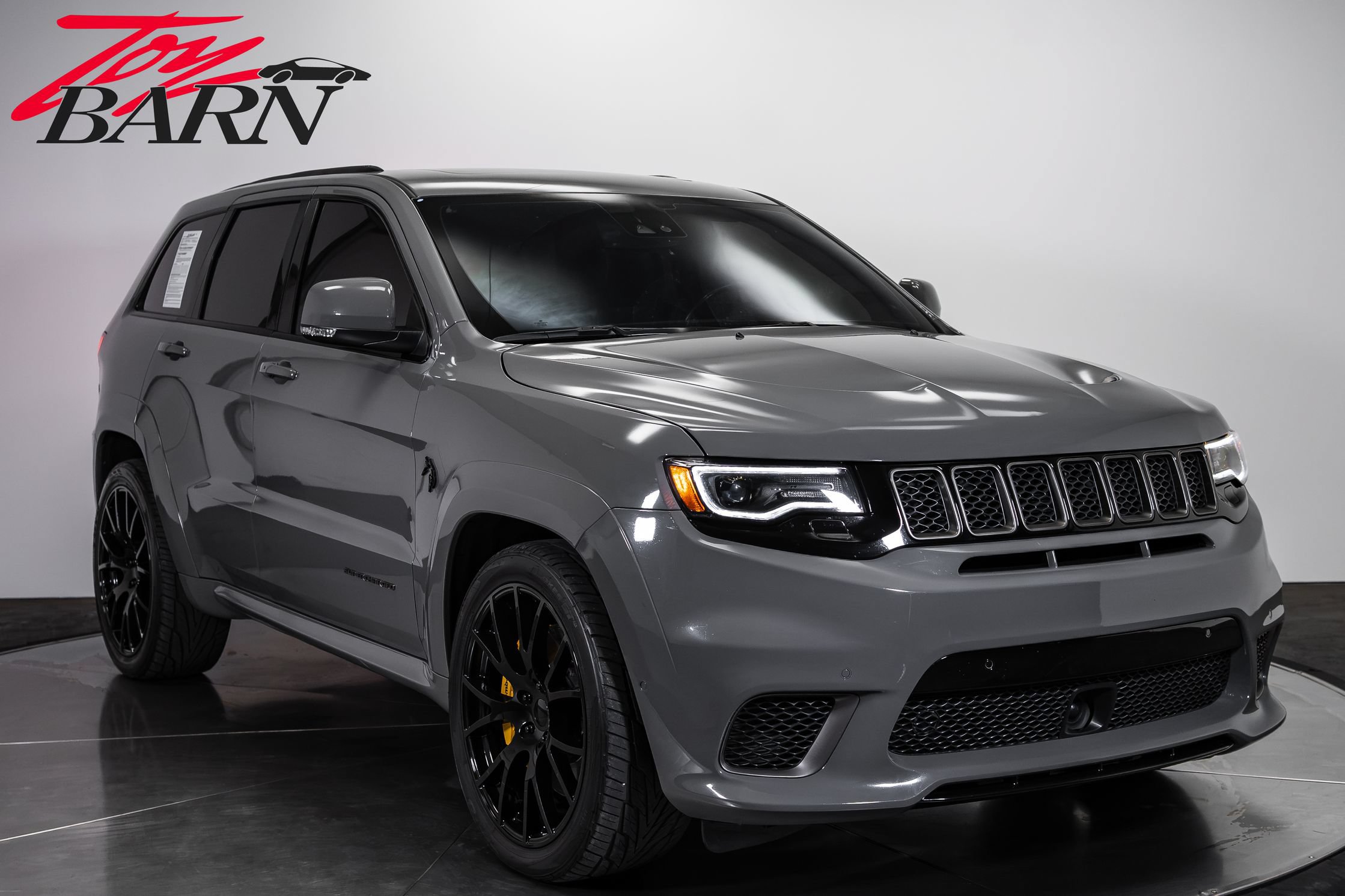 Used 2021 Jeep Grand Cherokee Trackhawk AWD/4WD image 7