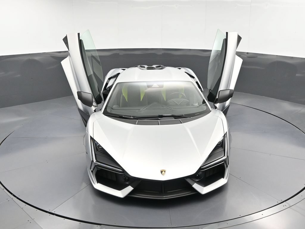 Used 2024 Lamborghini Revuelto AWD/4WD image 31