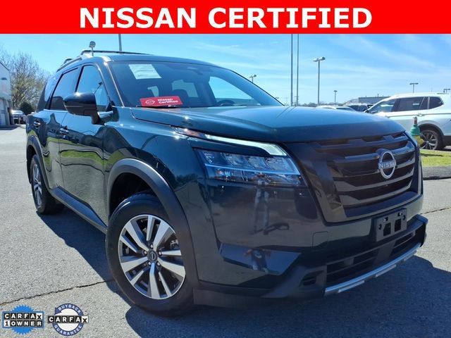 Certified 2024 Nissan Pathfinder SL w/ Black Appearance Package