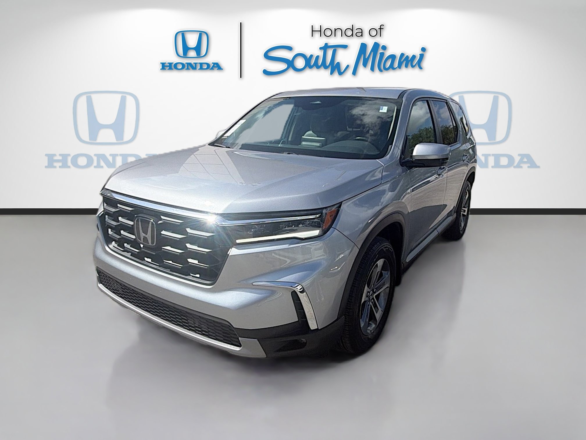 Certified 2025 Honda Pilot EX-L image 3