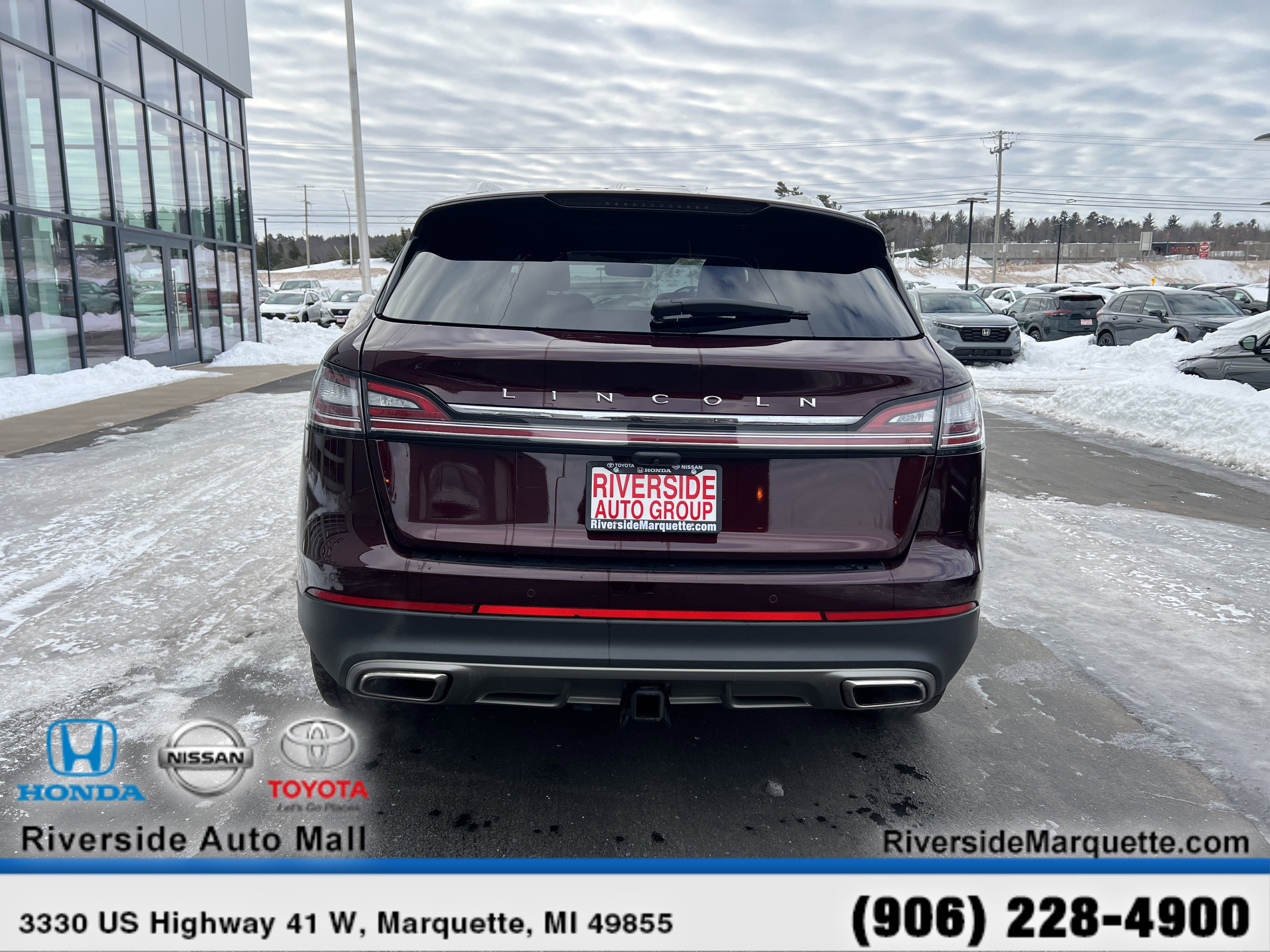 Used 2023 Lincoln Nautilus Reserve w/ Luxury Package image 7