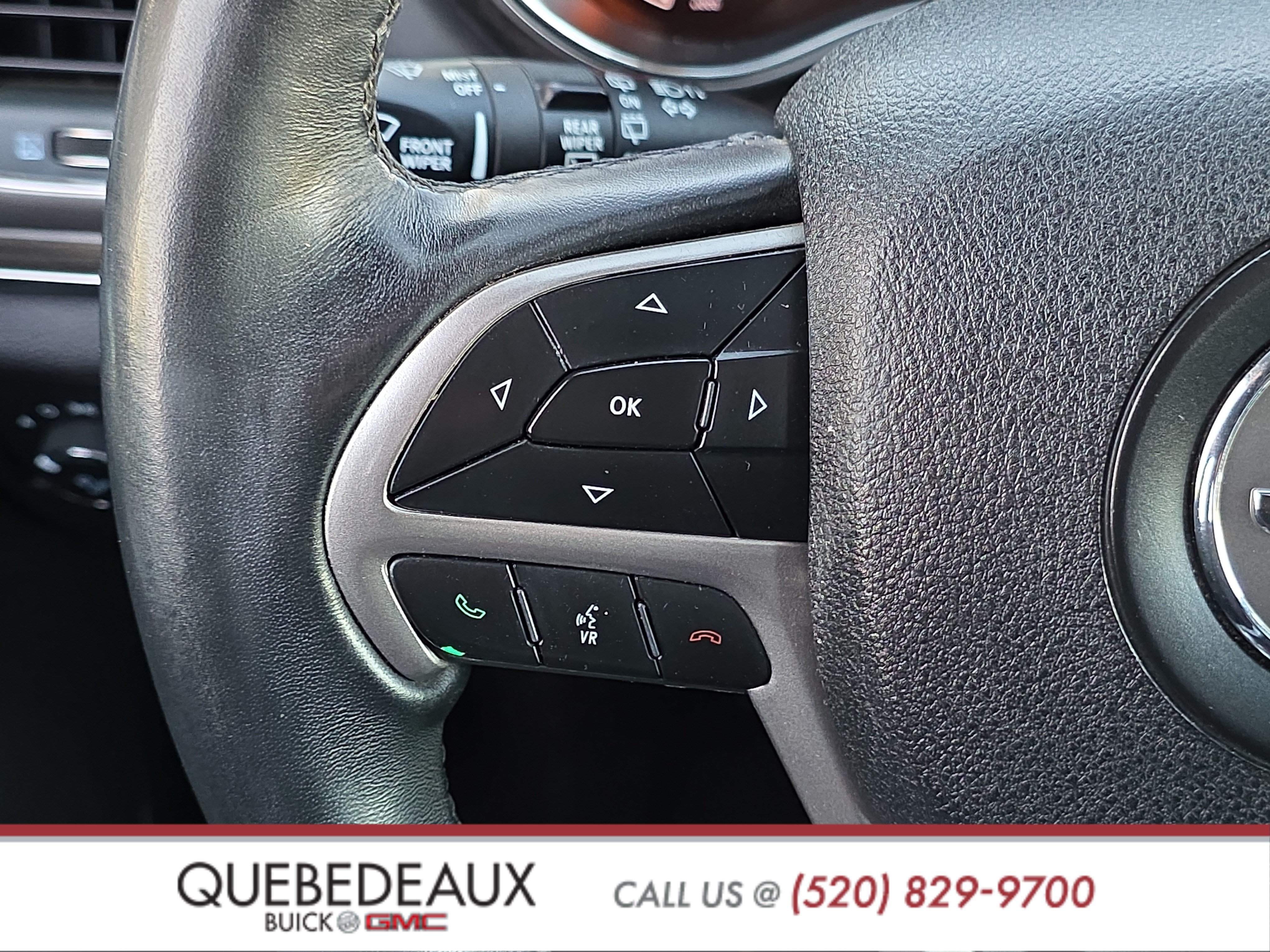 Used 2018 Jeep Grand Cherokee Overland AWD/4WD image 15