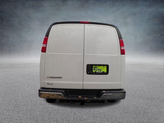 New 2025 Chevrolet Express 3500 w/ Driver Convenience Package image 5