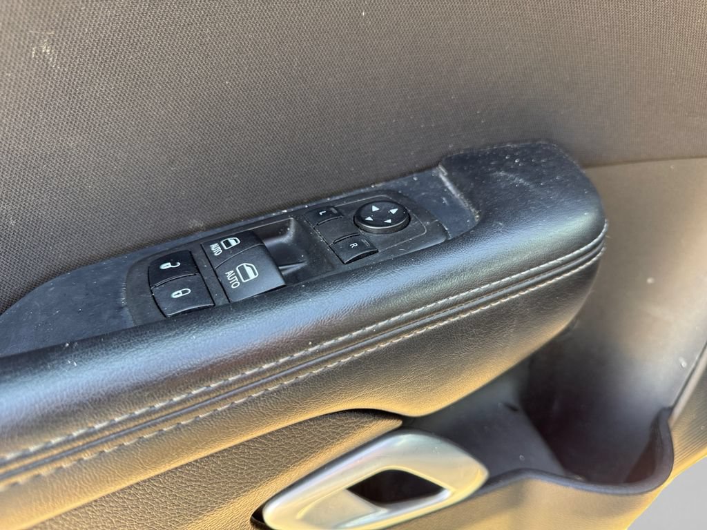Used 2022 Dodge Challenger SXT RWD image 18