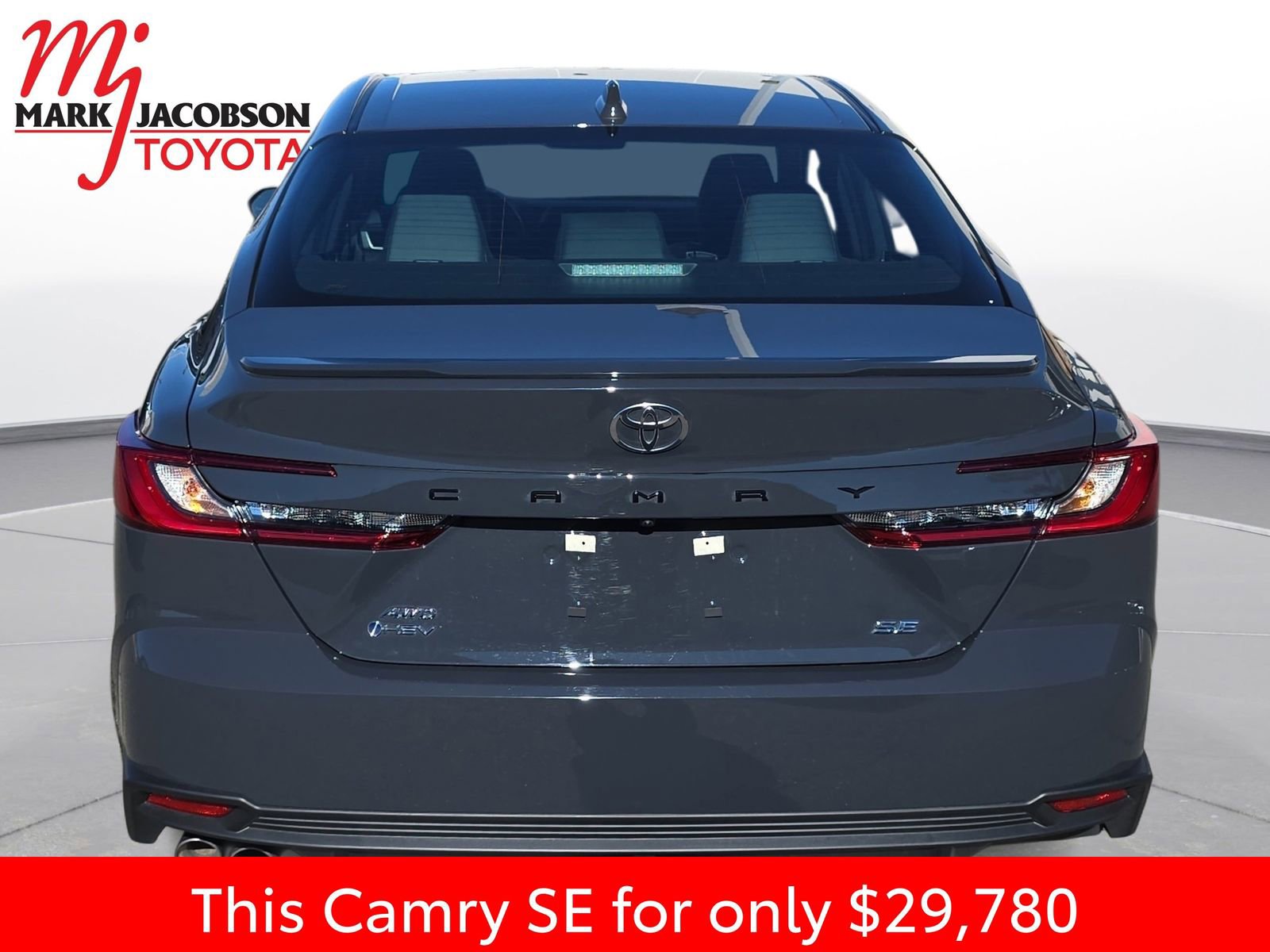 Used 2025 Toyota Camry SE image 11