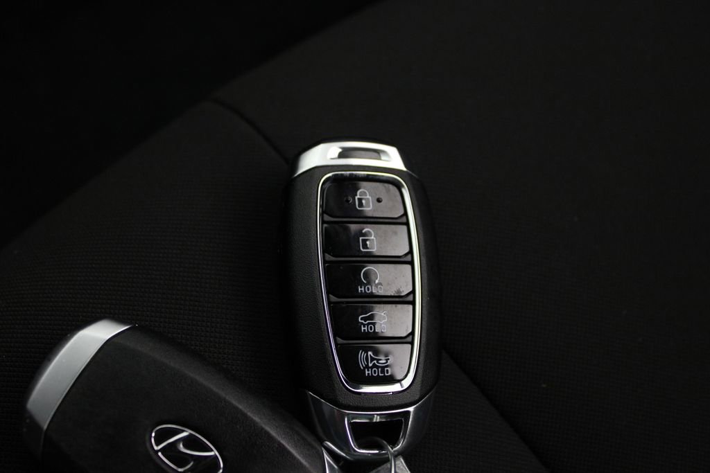 Certified 2022 Hyundai Elantra SEL w/ Convenience Package FWD image 31