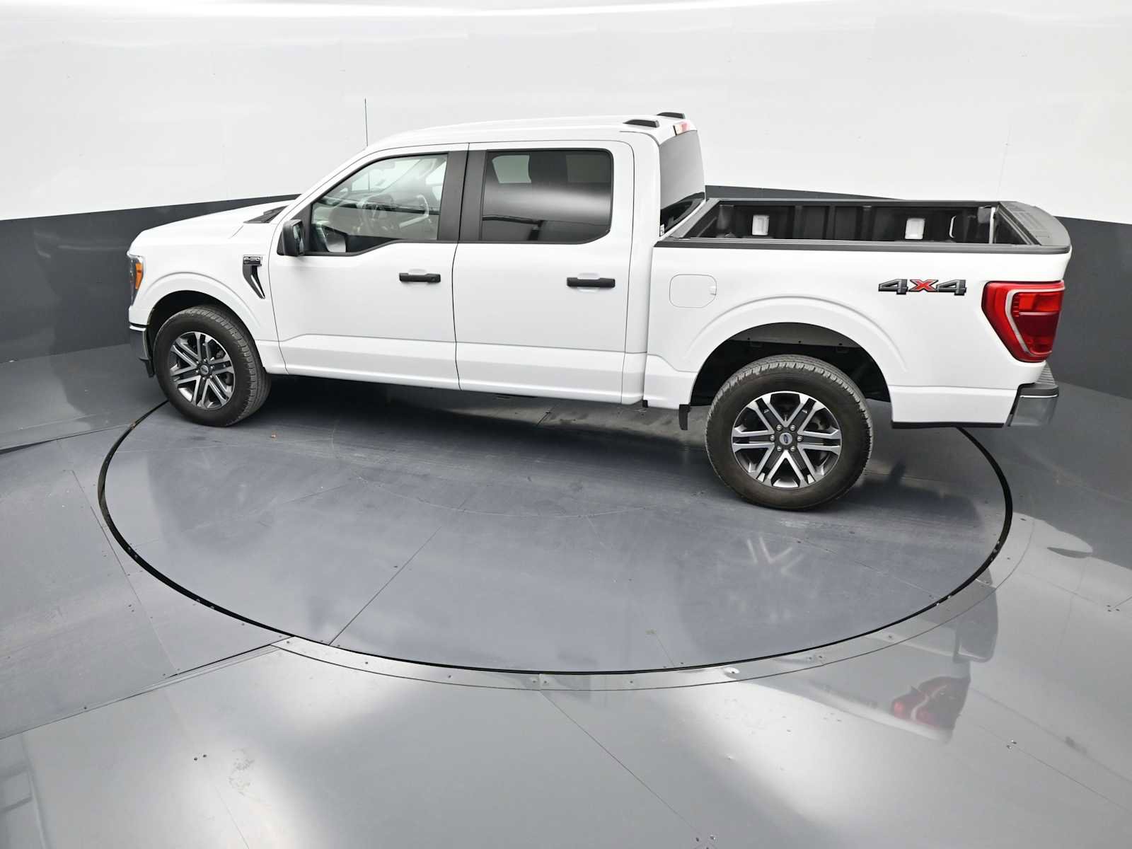 Used 2022 Ford F150 XLT image 25