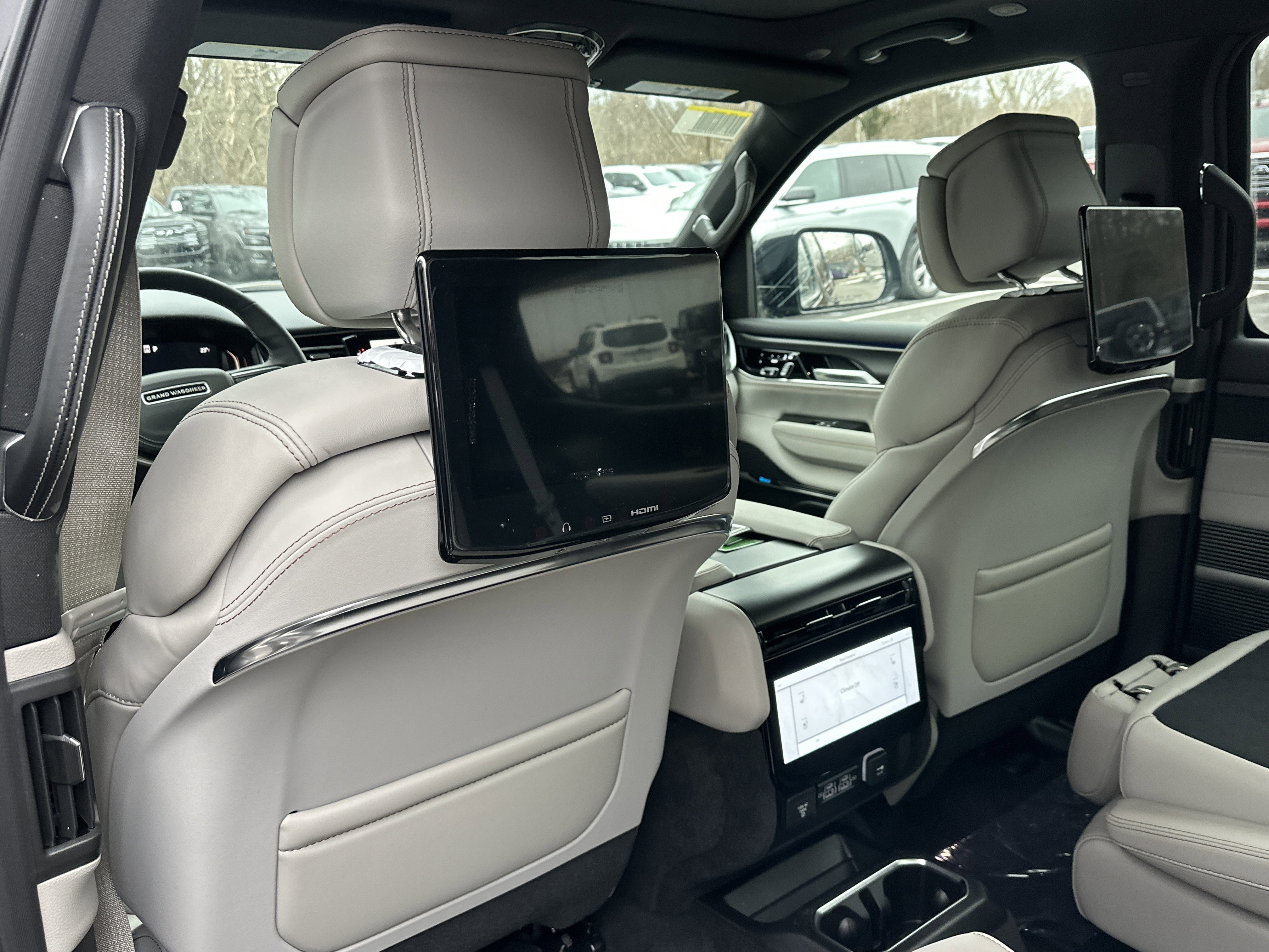 New 2026 Jeep Grand Wagoneer Summit w/ Rear Seat Video Group I image 33