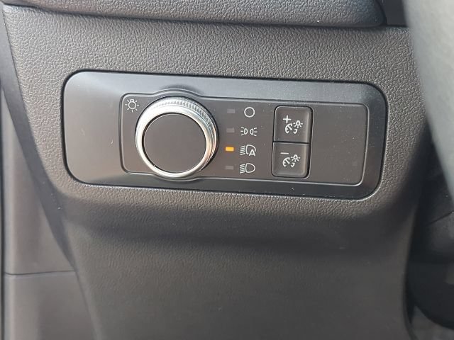 Used 2020 Ford Escape SE FWD image 21