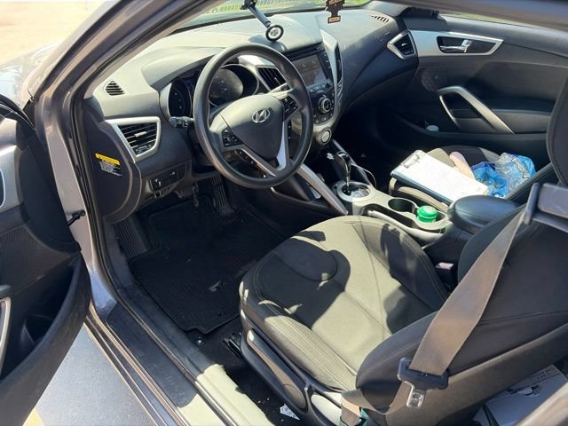 Used 2012 Hyundai Veloster FWD image 9