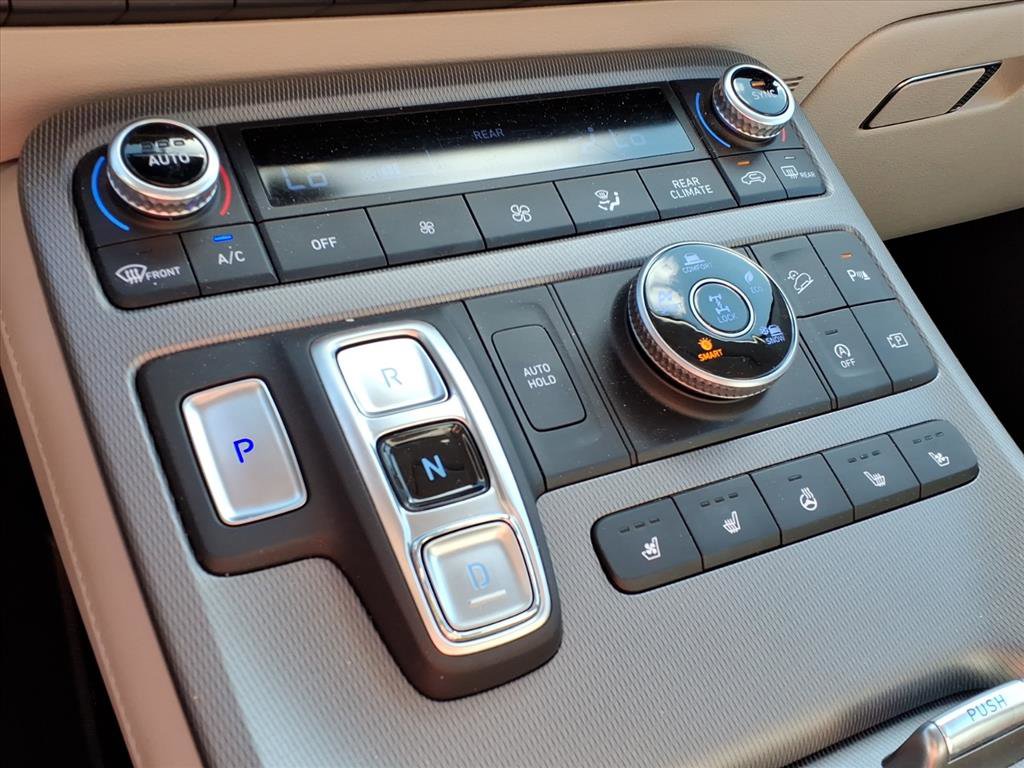 Used 2024 Hyundai Palisade Limited image 13