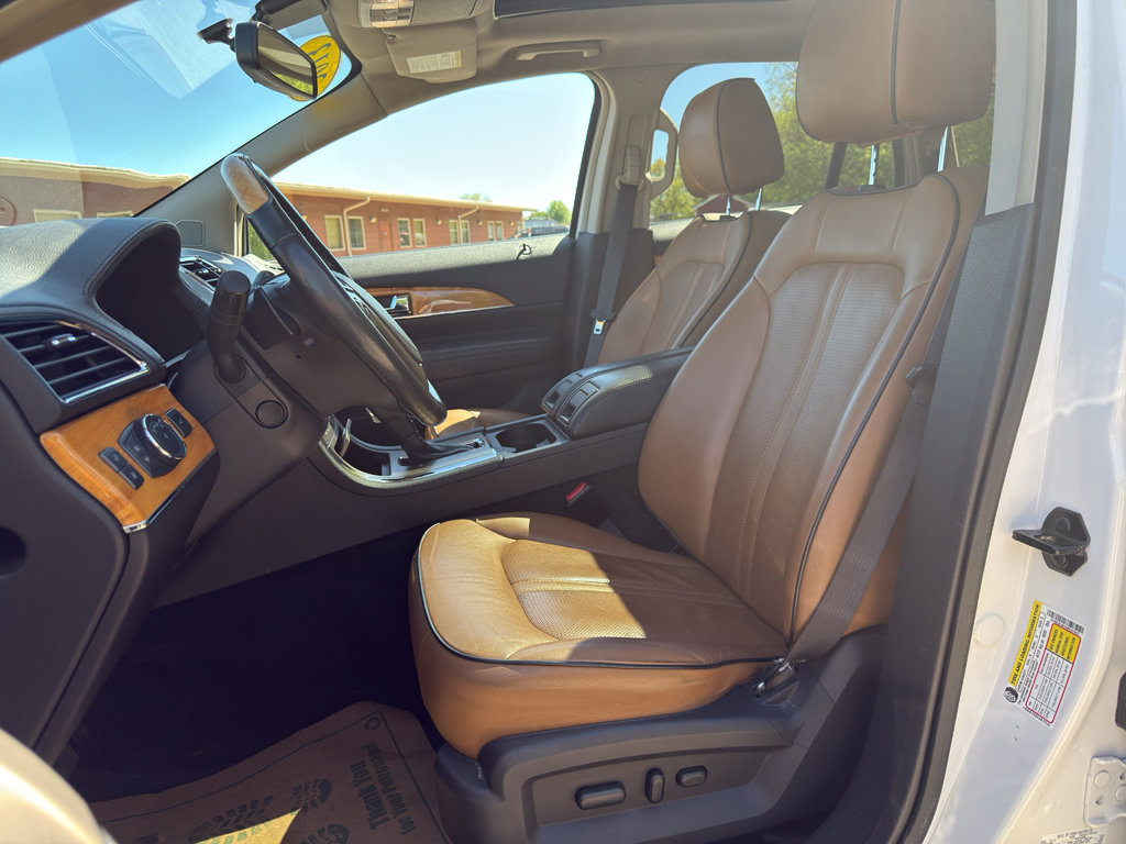 Used 2013 Lincoln MKX FWD image 26