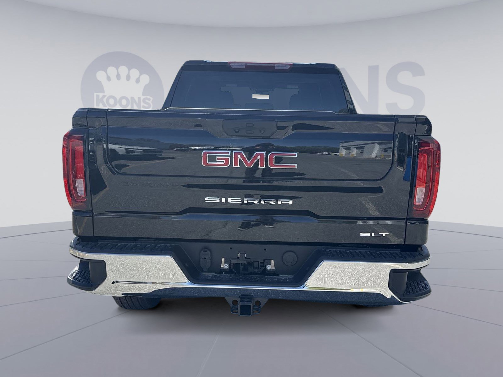 New 2026 GMC Sierra 1500 SLT image 4