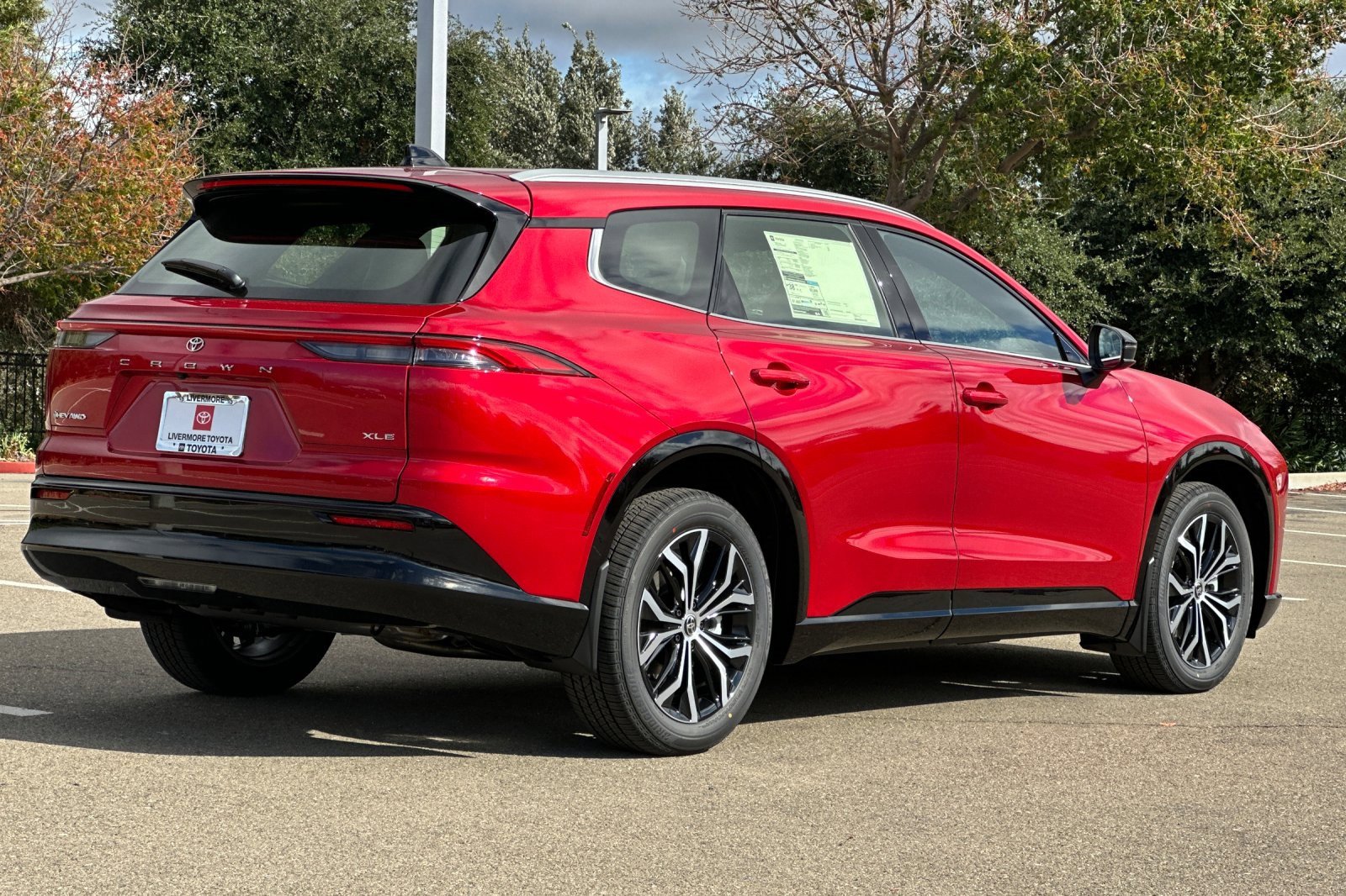 New 2025 Toyota Crown Signia image 4