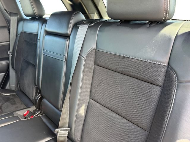 Used 2015 Jeep Grand Cherokee SRT AWD/4WD image 20