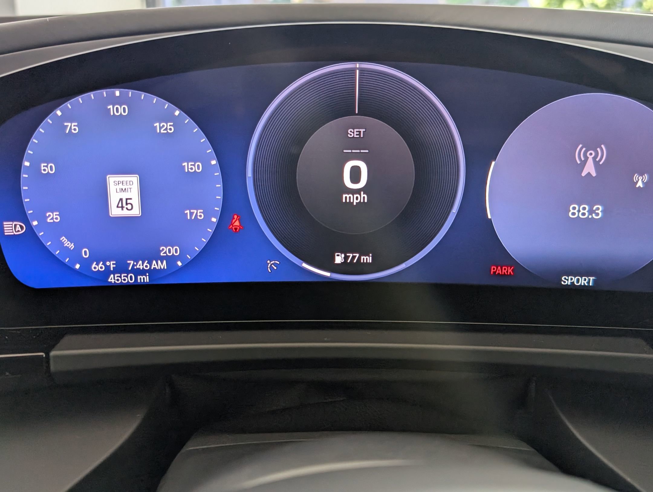 Certified 2025 Porsche Macan Electric RWD image 21