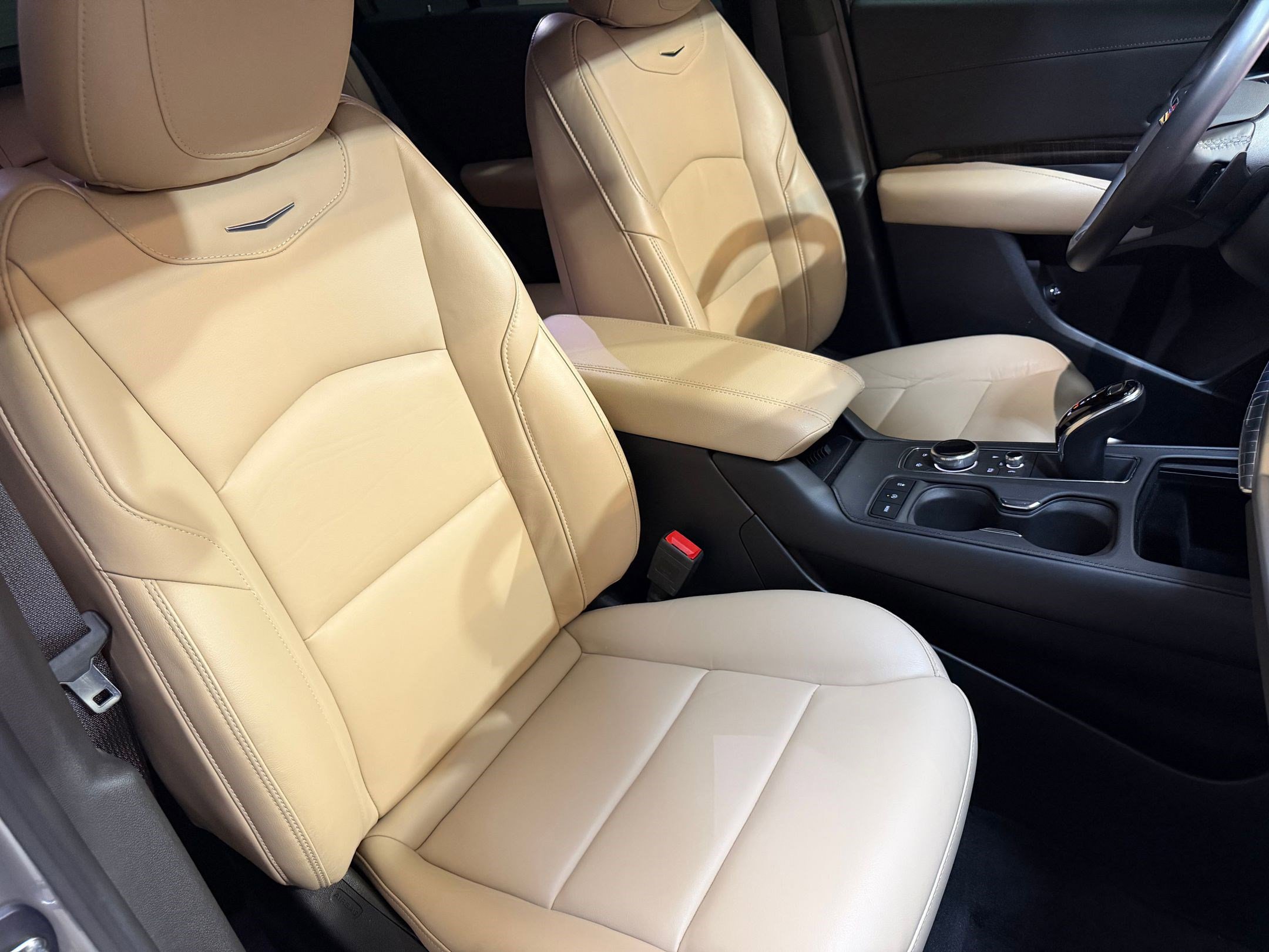 Certified 2024 Cadillac XT4 Premium Luxury image 48