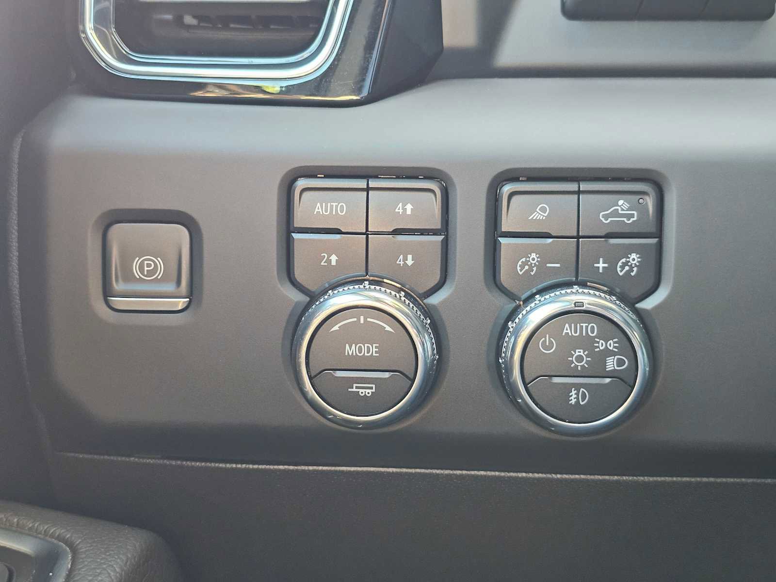 Used 2024 GMC Sierra 2500 Denali w/ Denali Reserve Package image 28