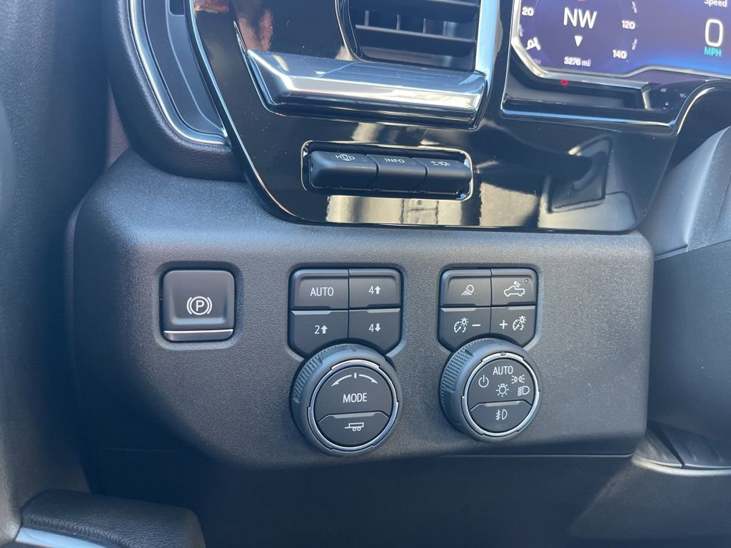 Used 2024 Chevrolet Silverado 1500 LTZ w/ Technology Package image 27