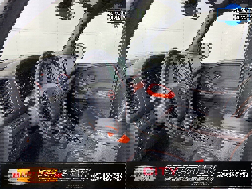 Used 2023 Nissan Frontier PRO-4X w/ Pro-4X Premium Package image 10