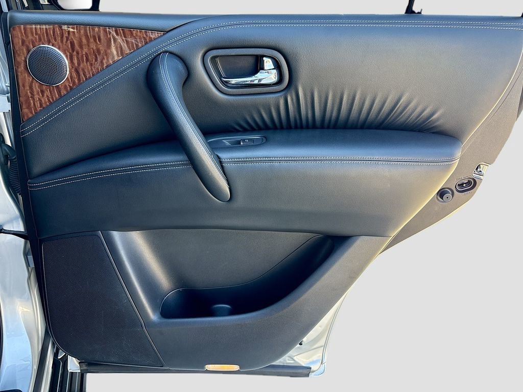 Used 2017 Nissan Armada Platinum image 28