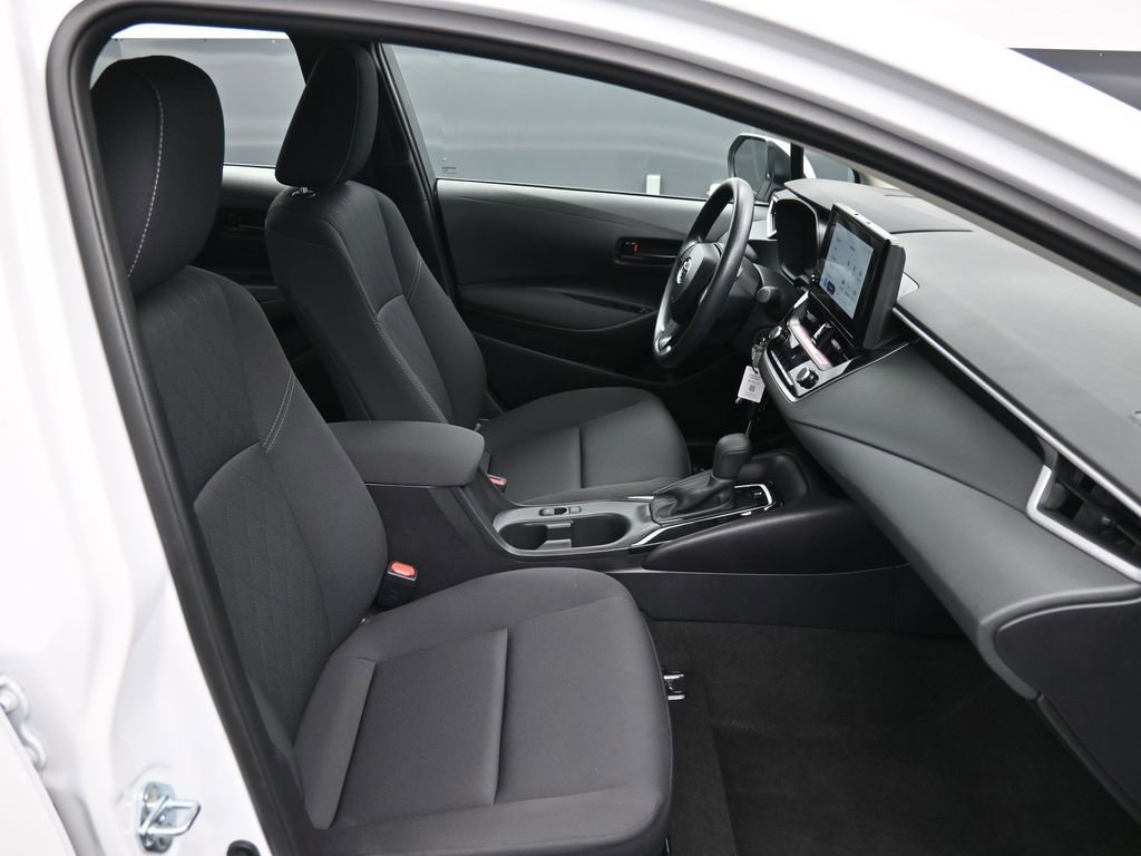 Certified 2025 Toyota Corolla LE image 24