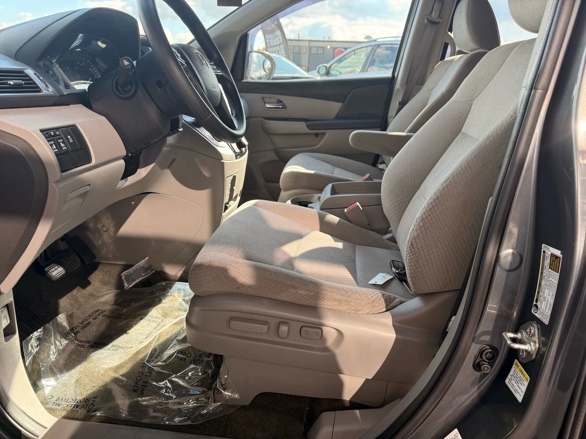 Used 2016 Honda Odyssey EX image 10